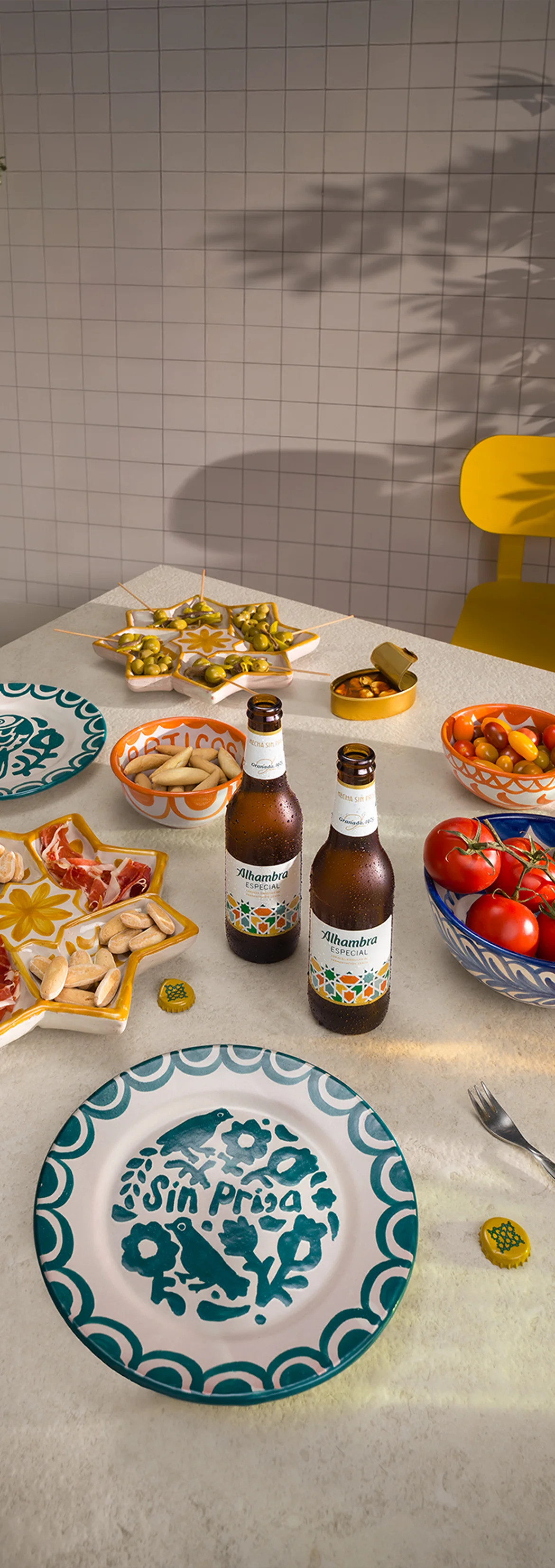 Vajilla Fundación Fajalauza con Asis Percales